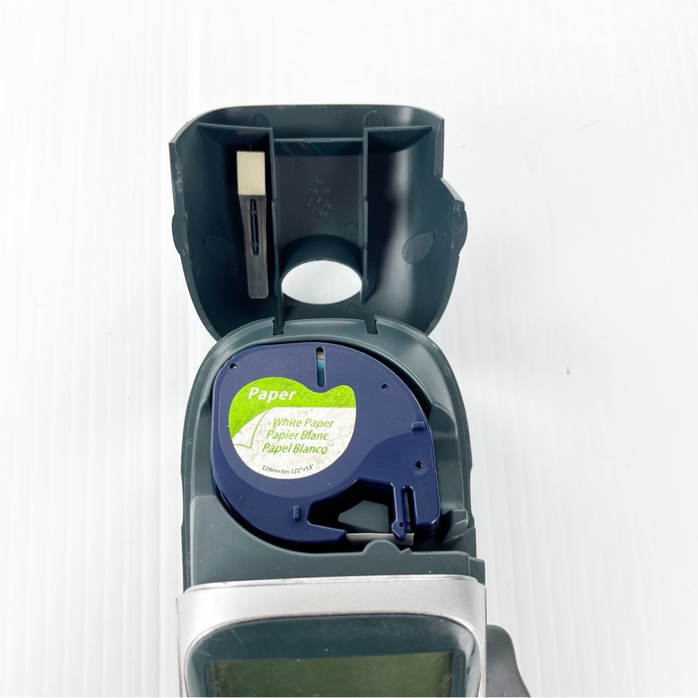 Dymo LetraTag Handheld Portable Label Maker with Two Refills - Picture 2 of 6